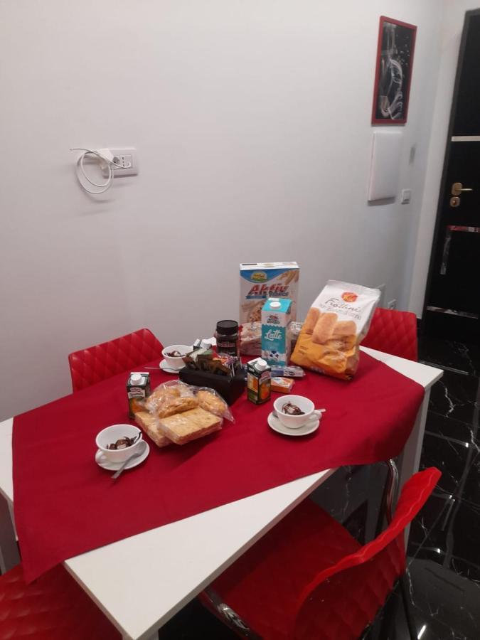 فندق Lux House Naples Airport المظهر الخارجي الصورة