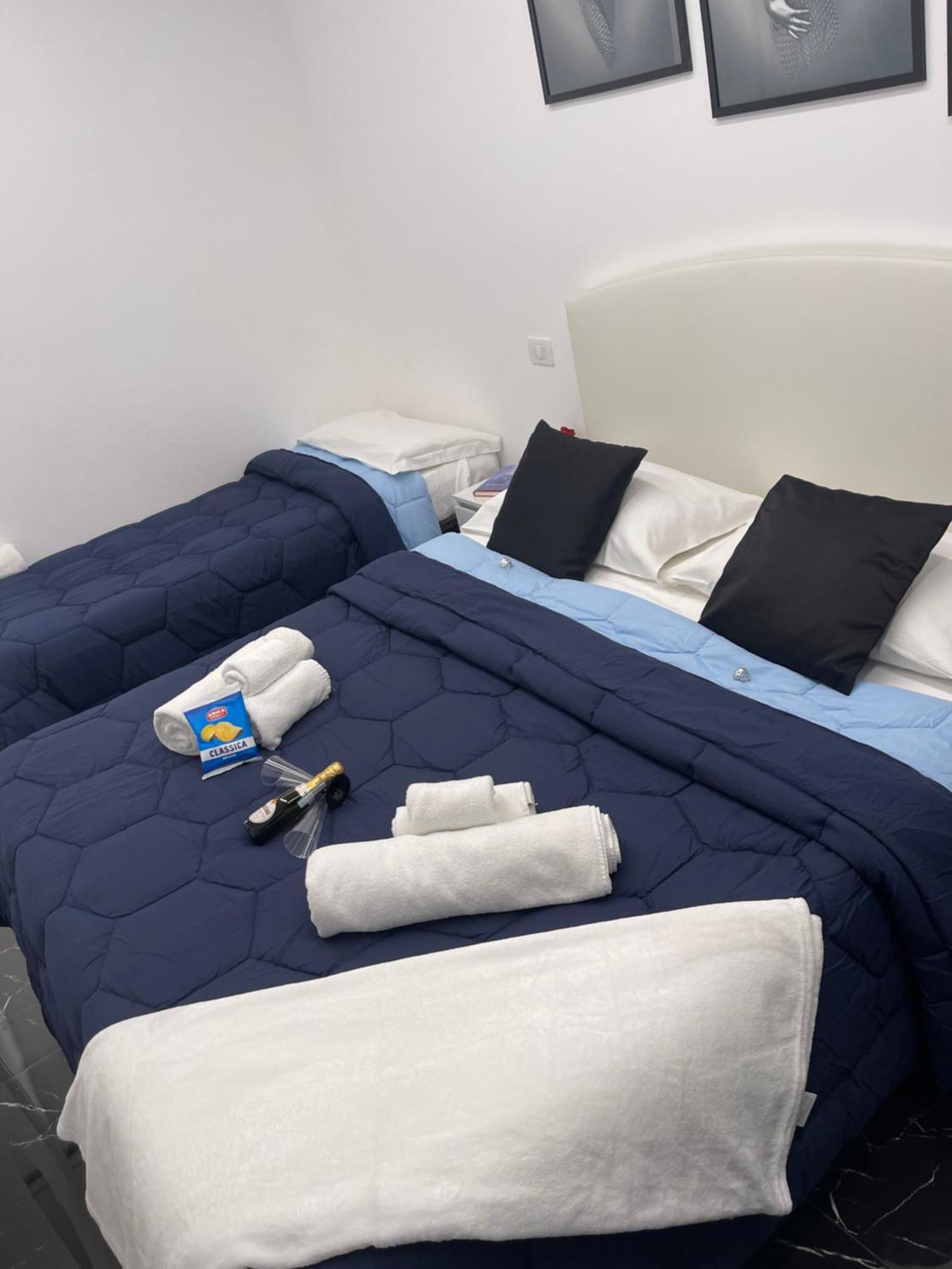 فندق Lux House Naples Airport المظهر الخارجي الصورة