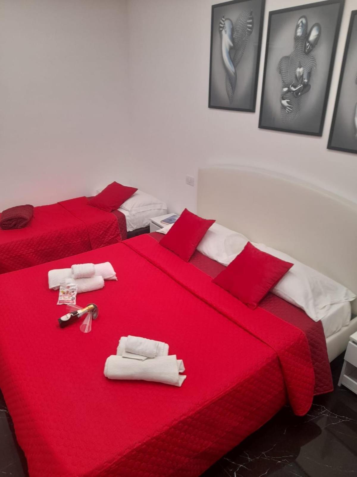 فندق Lux House Naples Airport المظهر الخارجي الصورة