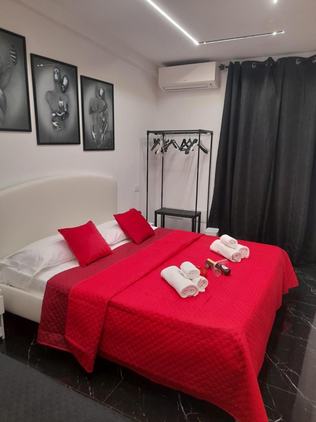 فندق Lux House Naples Airport المظهر الخارجي الصورة